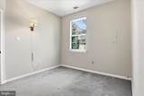 745 Tola - Photo 18