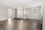 745 Tola - Photo 3