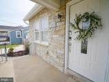 108 Suffolk Avenue - Photo 4