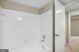 7806 Hanover Parkway - Photo 11