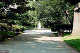 210 Washington Square - Photo 40