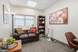 504 Floral Vale Boulevard - Photo 20