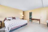 10401 Grosvenor Place - Photo 11