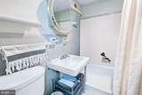 10401 Grosvenor Place - Photo 16