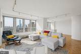 224-30 Rittenhouse Square - Photo 4