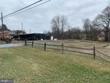 1450 Holly Pike - Photo 4