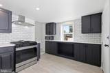 712 Wells Street - Photo 11