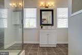 305 Collington Avenue - Photo 44