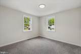 945 Renfrew - Photo 16