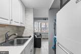 402 St Paul Avenue - Photo 9
