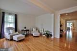 17209 Continental Drive - Photo 4