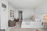 202-10 Rittenhouse Square - Photo 15