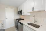 10201 Grosvenor Place - Photo 8