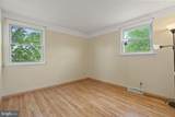 13 Village Avenue - Photo 29