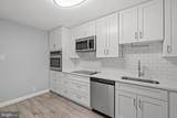 307 Yoakum Parkway - Photo 13