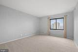 307 Yoakum Parkway - Photo 21