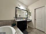 22611 Windsor Locks Square - Photo 32