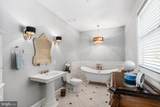 605 Rockaway Beach Avenue - Photo 49