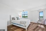 10101 Grosvenor Place - Photo 15