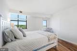 10101 Grosvenor Place - Photo 18