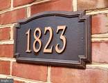 1823 Uhle Street - Photo 2