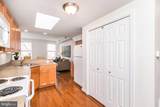 910 Charles Street - Photo 16