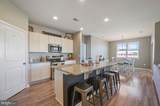 584 Sunshine Boulevard - Photo 5