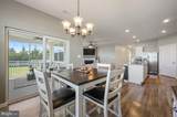 584 Sunshine Boulevard - Photo 8