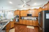 7910 Burbank Avenue - Photo 37