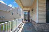 7910 Burbank Avenue - Photo 8