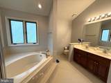 10004 Manor Place - Photo 18