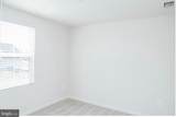 118 Charlotte Street - Photo 20