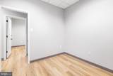 408 Executive - Photo 13