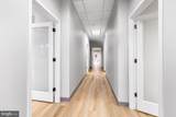 408 Executive - Photo 15
