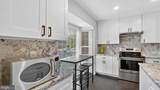 1474 Carlyle Court - Photo 5