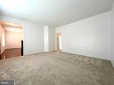 312 Breeding Boulevard - Photo 5
