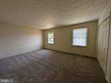 414 Surrey Club - Photo 12