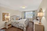 10201 Grosvenor Place - Photo 11