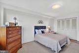 10201 Grosvenor Place - Photo 13