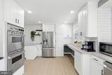 302 Henry Street - Photo 13