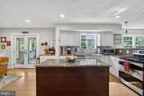 1307 Blackwalnut Court - Photo 13