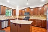 23204 Scholl Manor Way - Photo 3