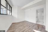 460 New York - Photo 11
