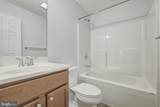 141 Hampshire House Drive - Photo 24