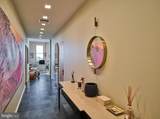 210 Washington Square - Photo 2