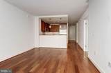 2425 L - Photo 9