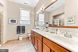 404 Peters Way - Photo 14
