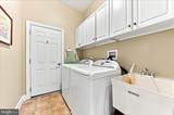 404 Peters Way - Photo 18