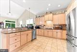 404 Peters Way - Photo 7