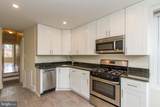 2207 Catharine Street - Photo 6